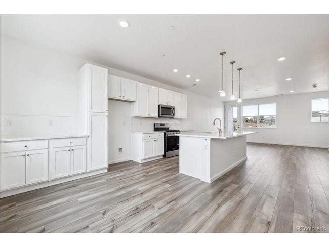 6814 Merseyside Ln, Townhouse with 3 bedrooms, 3 bathrooms and null parking in Castle Pines CO | Image 13