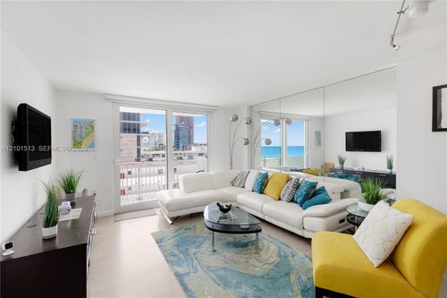 812-345 Ocean Dr, Miami Beach, FL, 33139-6918 | Card Image