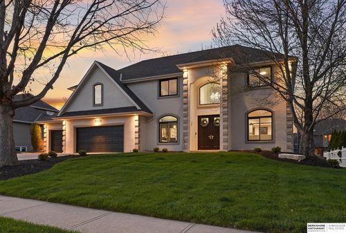 16626 Jones St, Omaha, NE, 68118-2716 | Card Image