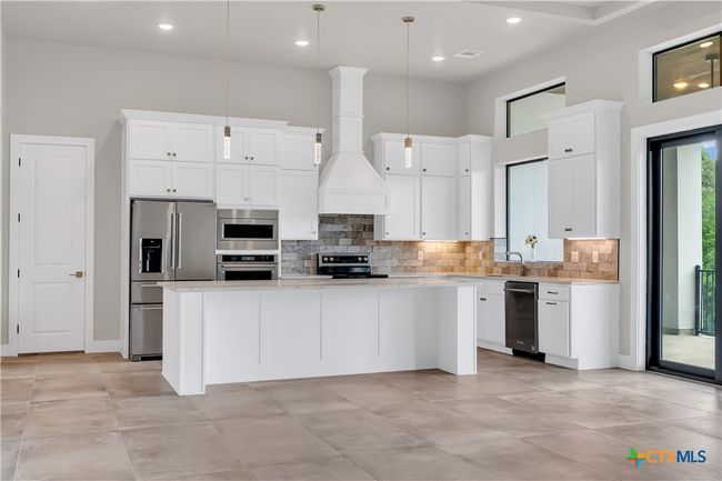 6846 Spring Branch Rd, House other with 3 bedrooms, 4 bathrooms and null parking in Spring Branch TX | Image 13