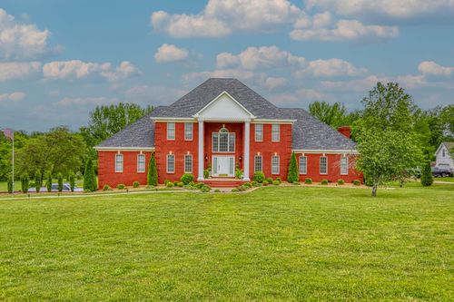 2025 Grandview Dr, Greenbrier, TN, 37073-5286 | Card Image