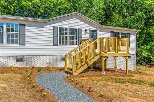 1100 Sandy Ln, Sandy Ridge, NC, 27046-7004 | Card Image