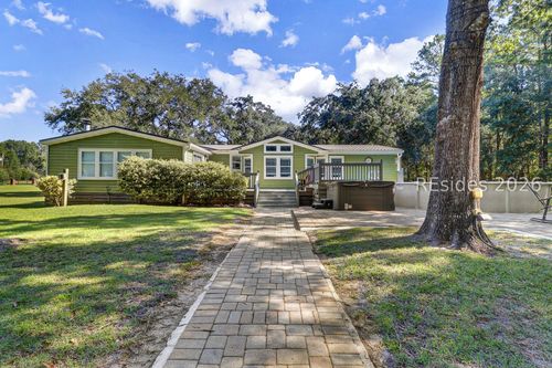 1566 Driggers Ln, Ridgeland, SC, 29936-4750 | Card Image