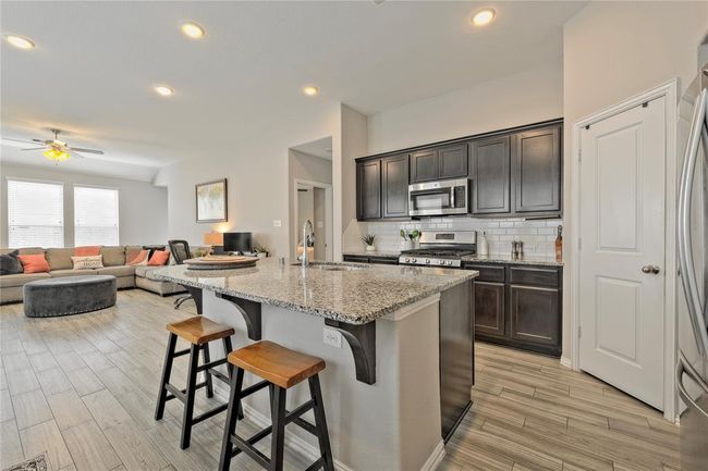 21231 Flowering Crape Myrtle Dr, House other with 3 bedrooms, 2 bathrooms and 2 parking in Porter TX | Image 7