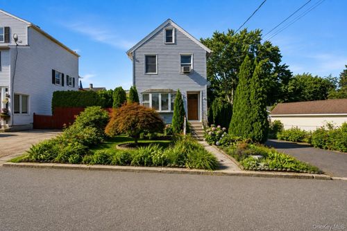 236 Husted St, Port Chester, NY, 10573-3137 | Card Image