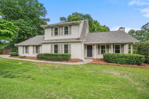 2422 Stockton Dr, Marietta, GA, 30066-2142 | Card Image