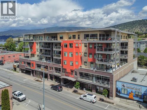 401-110 Ellis St, Penticton, BC, V2A4L5 | Card Image