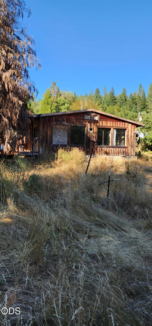 85 Speaker Rd, Wolf Creek, OR, 97497-9608 | Card Image