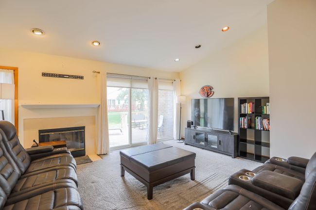 16539 Sarjay Dr, Condo with 2 bedrooms, 2 bathrooms and null parking in Clinton Twp MI | Image 28