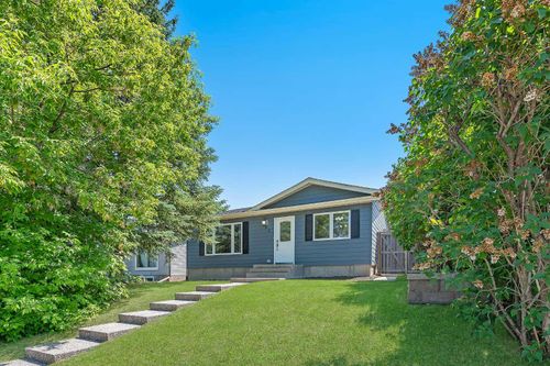 92 Macewan Park Road Nw, Calgary, AB, T3K3E9 | Card Image