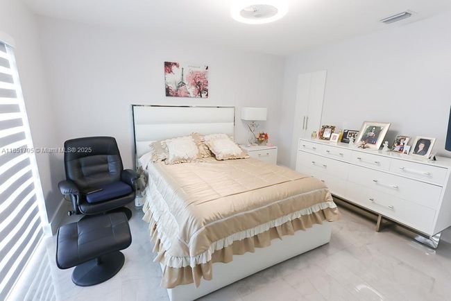 3813 Sw 149 Th Pl, House other with 4 bedrooms, 3 bathrooms and null parking in Miami FL | Image 33