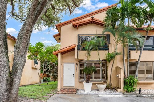 7877 Sw 102nd Ln, Miami, FL, 33156-2693 | Card Image