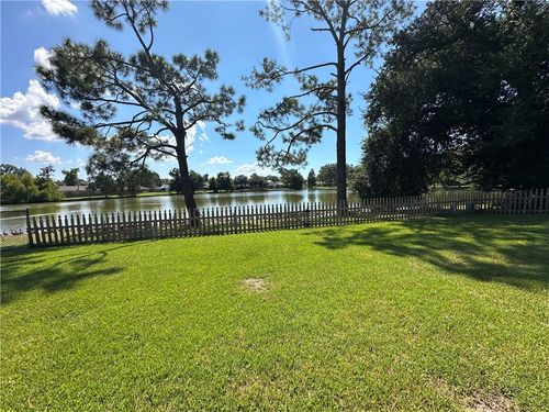 612 Fairway Dr, La Place, LA, 70068-2006 | Card Image