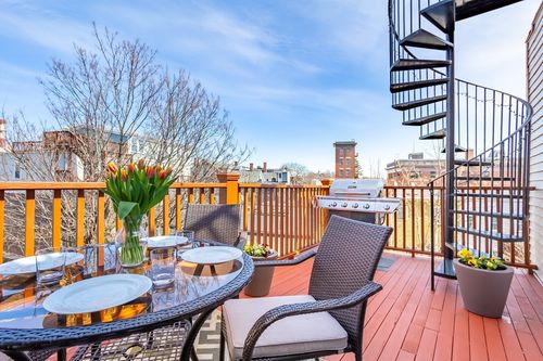 3-penthouse-200 Emerson St, Boston, MA, 02127-1506 | Card Image