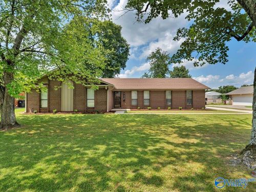 2114 Dundee Dr Sw, Decatur, AL, 35603-1102 | Card Image
