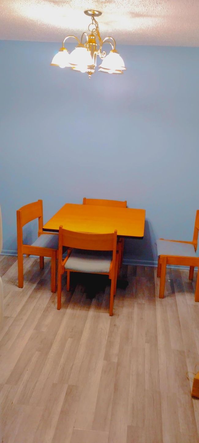 Dinner Table | Image 4