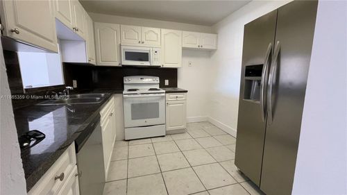 apt-205b-11925 Ne 2nd Ave, Miami, FL, 33161-6118 | Card Image