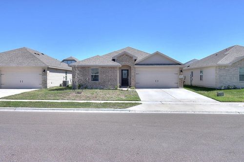 7510 Lasso Dr, Corpus Christi, TX, 78414-1304 | Card Image