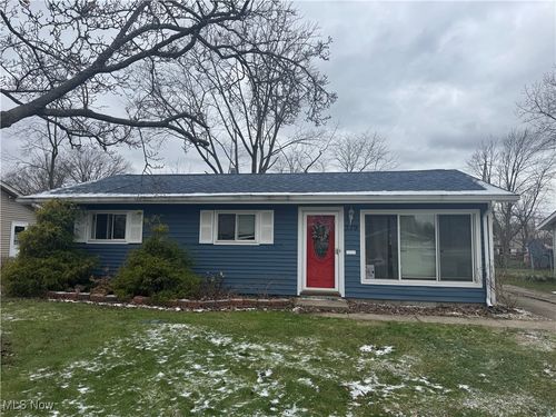 379 Laurel Dr, Berea, OH, 44017-1005 | Card Image