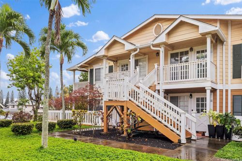 apt-201-94-586 Lumiauau St, Waipahu, HI, 96797-5066 | Card Image