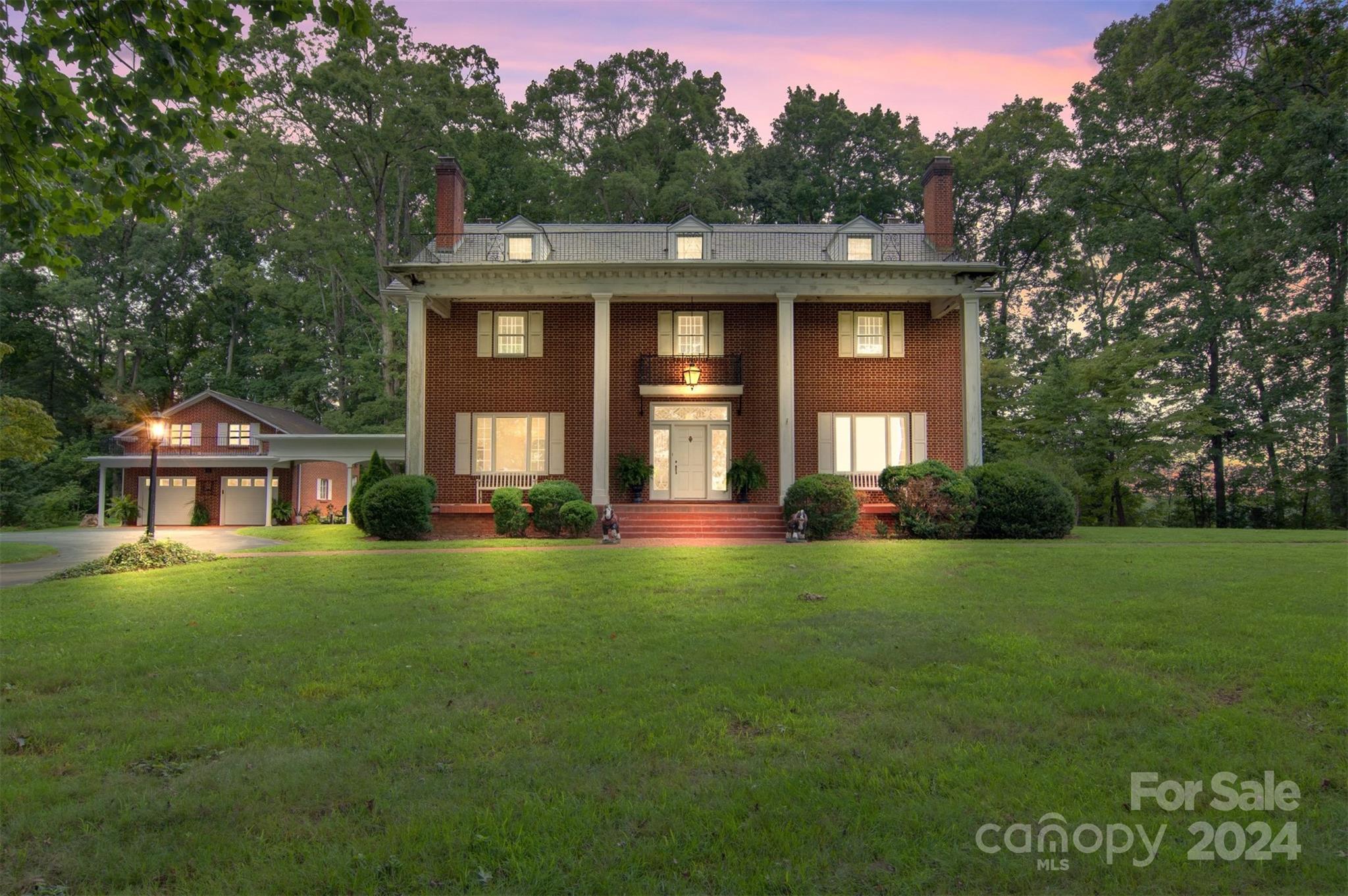 2nd Ave, Conover, NC 28613