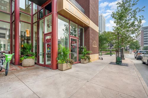 unit-4302-168 6th St E, Saint Paul, MN, 55101-2908 | Card Image