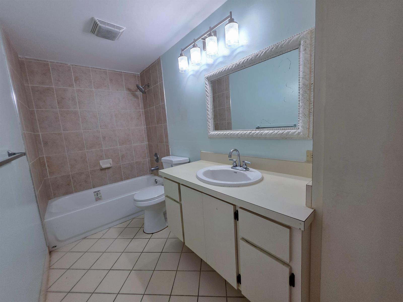 Residential Lease in West Palm Beach 2