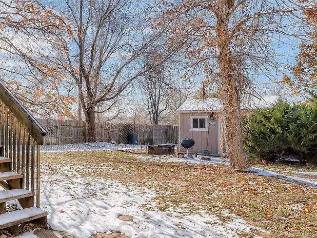 Large Fully Fenced Yard with a lot of privacy | Image 24