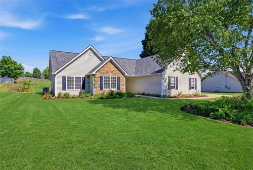 145 Mills Lndg, Covington, GA, 30016-2527 | Card Image