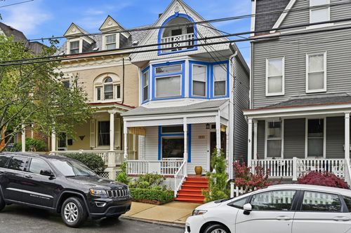 422 Hastings Street, Point Breeze, PA, 15206 | Card Image