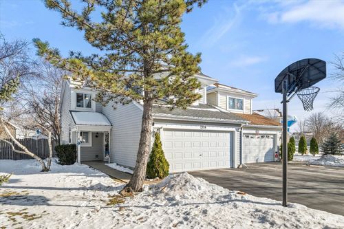 1524 S Pembroke Dr, South Elgin, IL, 60177-2911 | Card Image