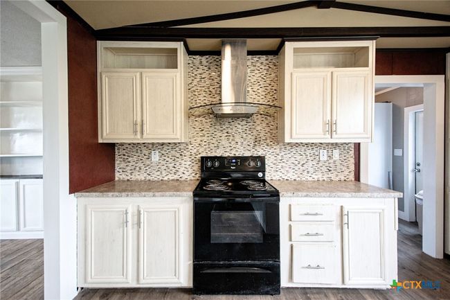 488 Union Wine Rd, Home with 4 bedrooms, 2 bathrooms and null parking in New Braunfels TX | Image 18