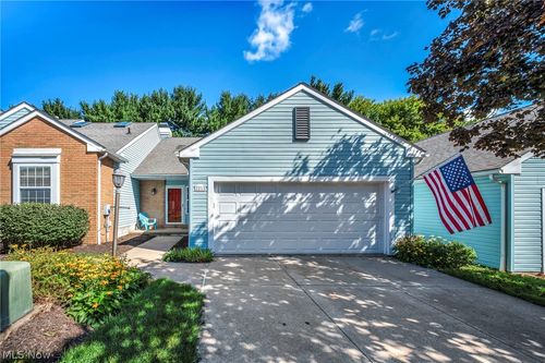 18-2213 Devon Ct, Akron, OH, 44312-2280 | Card Image