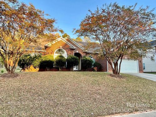 2442 Windsor Chase Dr, Matthews, NC, 28105-9437 | Card Image