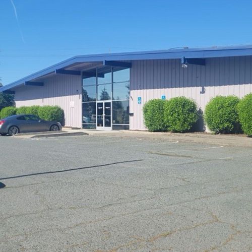 990 Detroit Avenue, Concord, CA, 94518 | Card Image