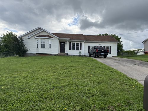 102 Bowers Ct, Oak Grove, KY, 42262-9121 | Card Image