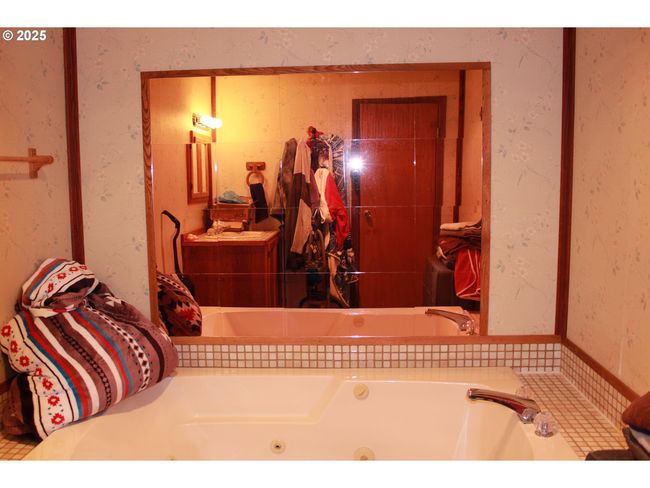 1783 View St, House attached with 3 bedrooms, 2 bathrooms and 2 parking in Myrtle Point OR | Image 25