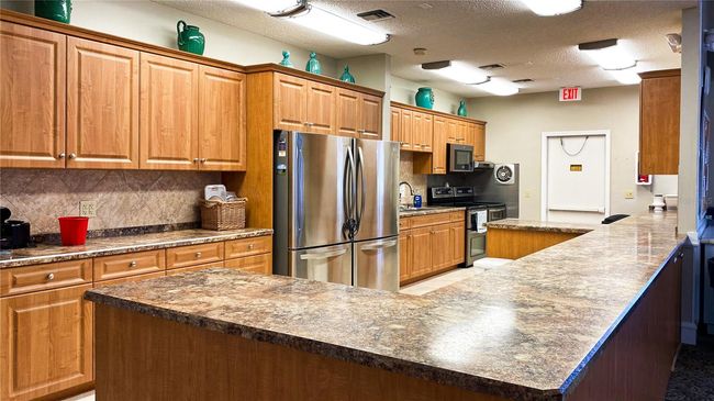 402 Grove Isle Cir, Condo with 2 bedrooms, 2 bathrooms and null parking in Vero Beach FL | Image 44