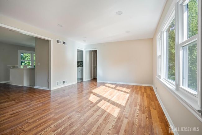 34 Hershey Rd, House other with 4 bedrooms, 3 bathrooms and null parking in East Brunswick NJ | Image 6