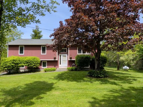 39 Old Auburn Road, Derry, NH, 03038 | Card Image