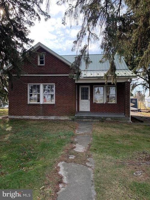 764 Buchanan Trl E, GREENCASTLE, PA, 17225-9502 | Card Image