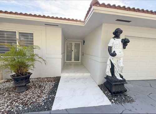 16841 Nw 80th Ct, Miami Lakes, FL, 33016-3495 | Card Image
