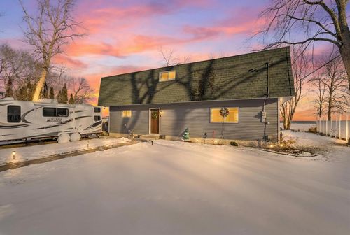 N1418 State Highway M35, Menominee, MI, 49858-9585 | Card Image