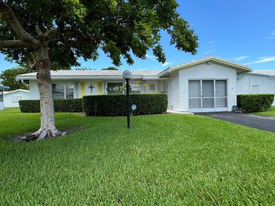 Lauderdale West- 2 bedroom/2 bath 1 car /garage | Image 1