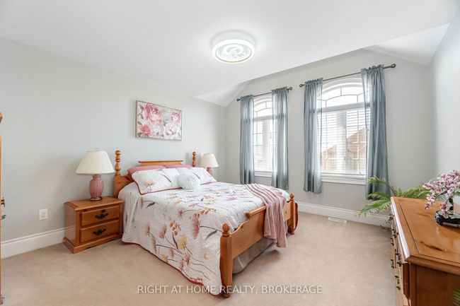 105 Royal Dr West, House other with 6 bedrooms, 5 bathrooms and 4 parking in Brampton ON | Image 27