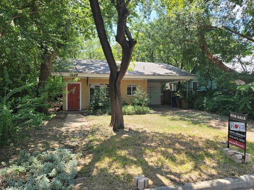 1807 W 38th St, Austin, TX, 78731-6136 | Card Image