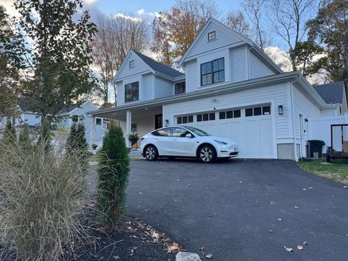 91 Seaver St, Wellesley, MA, 02481-6725 | Card Image