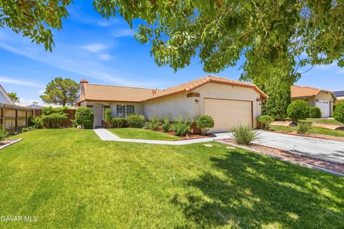 3665 Fernwood St, Rosamond, CA, 93560-6689 | Card Image