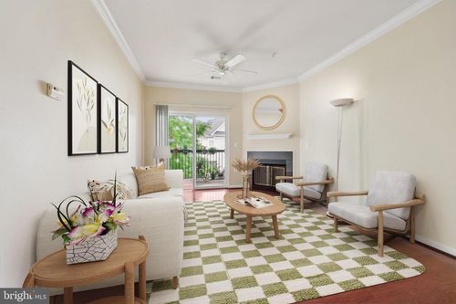 8-313-11355 Aristotle Dr, FAIRFAX, VA, 22030-0913 | Card Image