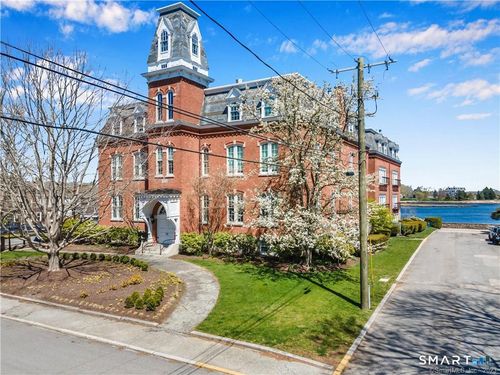 21-25 Orchard St, Stonington, CT, 06378-1358 | Card Image
